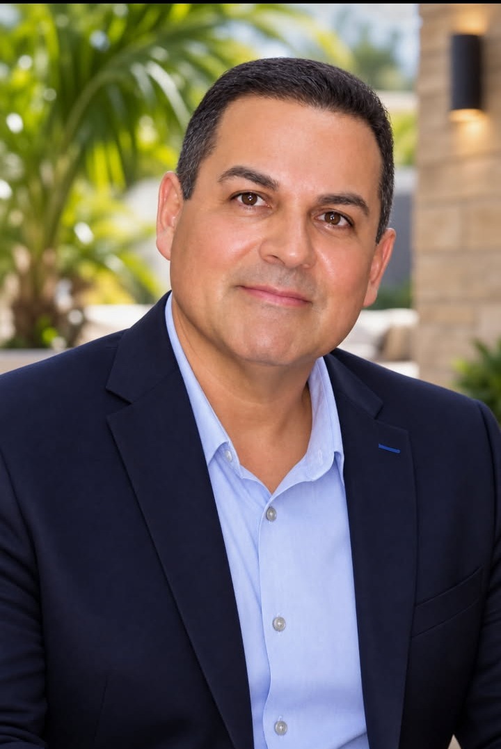 Gerald Alvarez, founder of Real Clean Windows by Arlen